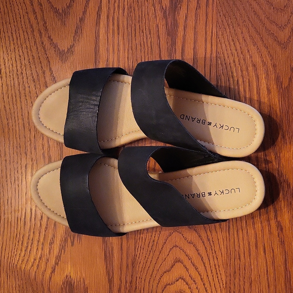 Lucky Brand Black Wyntor Sandals size 9